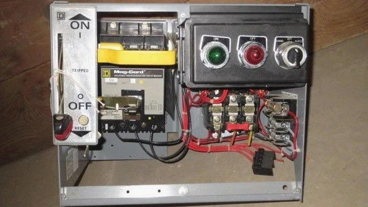 Used SQUARE D 12" MCC BUCKET 480 VAC W/ 30 AMP FHP BREAKER & NEMA SIZE 1 STARTER