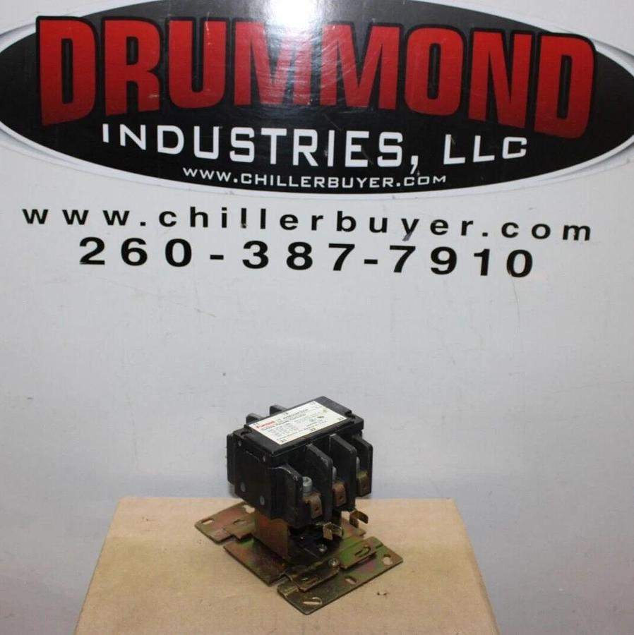 Used FURNAS CONTACTOR 42DE35AF305R 50 AMP 600 VAC 3-POLE 3-PHASE COIL: 110/120V
