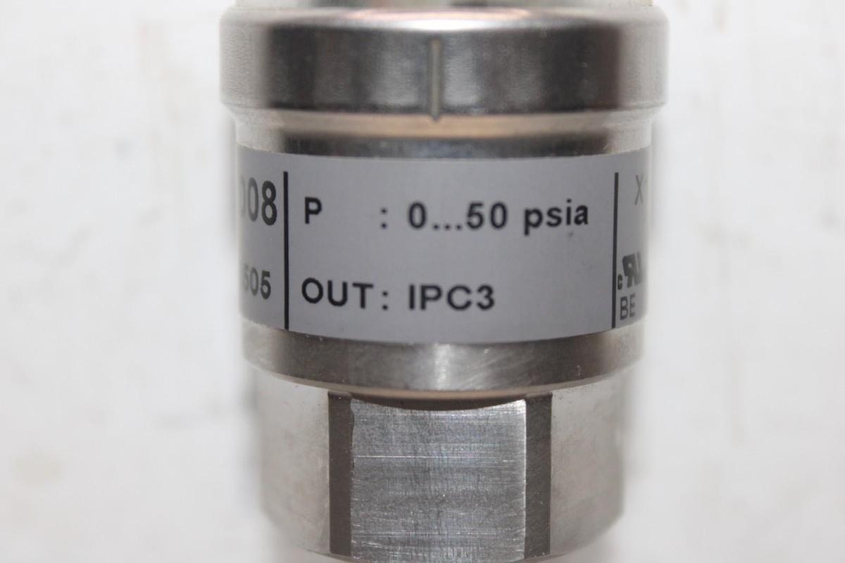 Used DANFOSS TRANSDUCER X13790362-07 AKS-1008 060G438505 0-50 PSIA