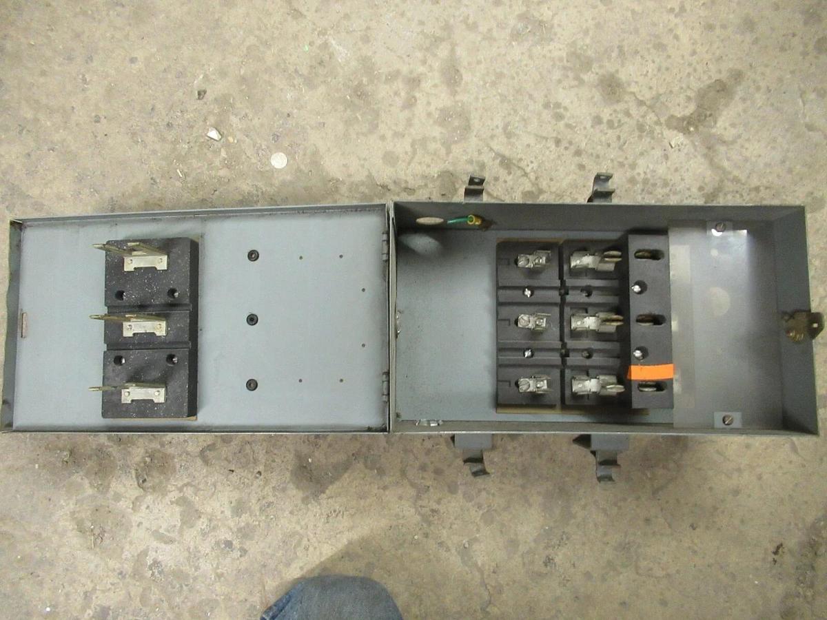 Used WESTINGHOUSE COP 30 AMP 240V FUSIBLE BUSS BUS PLUG STYLE 1470722-A TAP