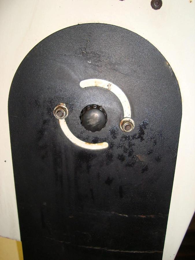 Used OPERATOR INTERFACE ENCLOSURE 4 FT FLAT PANEL STYLE INDUSTRIAL COMPUTER STAND