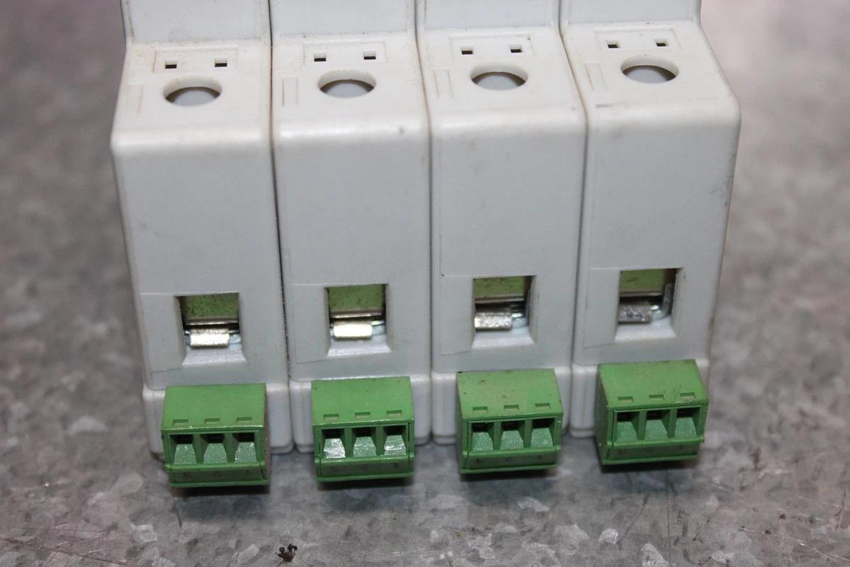 Used MERSEN SURGE-TRAP SURGE PROTECTOR ST320-4M 480/277 VAC 3-PHASE 4-POLE