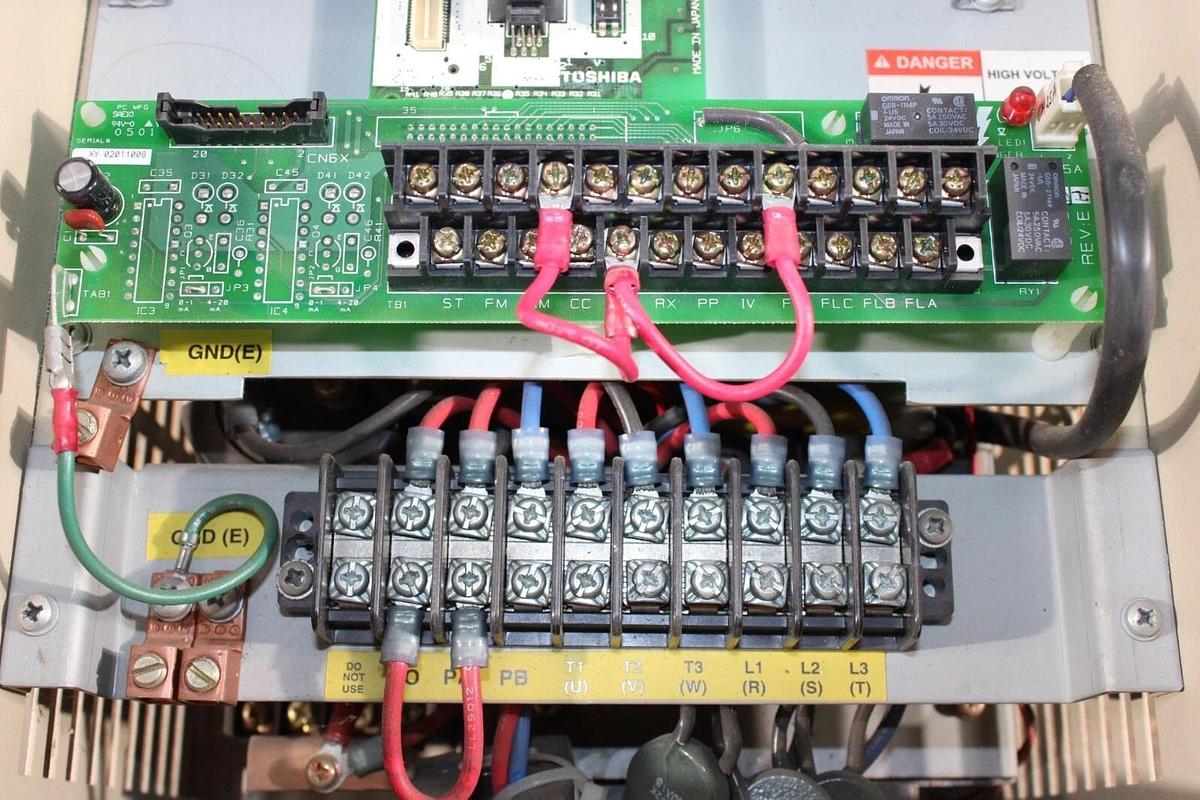 Used TOSHIBA 130E3 TRANSISTOR INVERTER VT130E3U4080A 8 KVA 460 VOLT 12 AMP