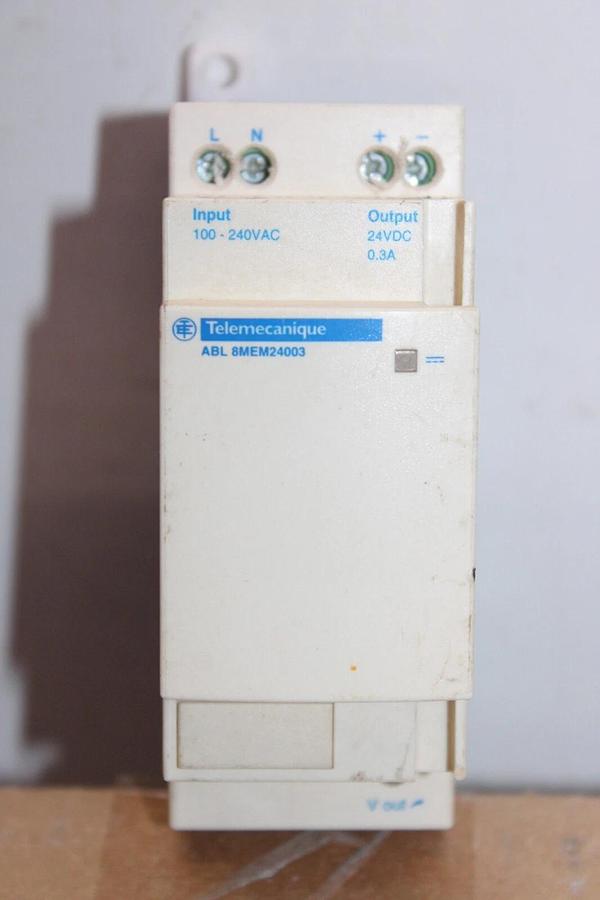 Used SCHNEIDER POWER SUPPLY BLOCK ABLMEM24003 INPUT: 240 VAC 0.25 AMP OUTPUT: 24 VDC