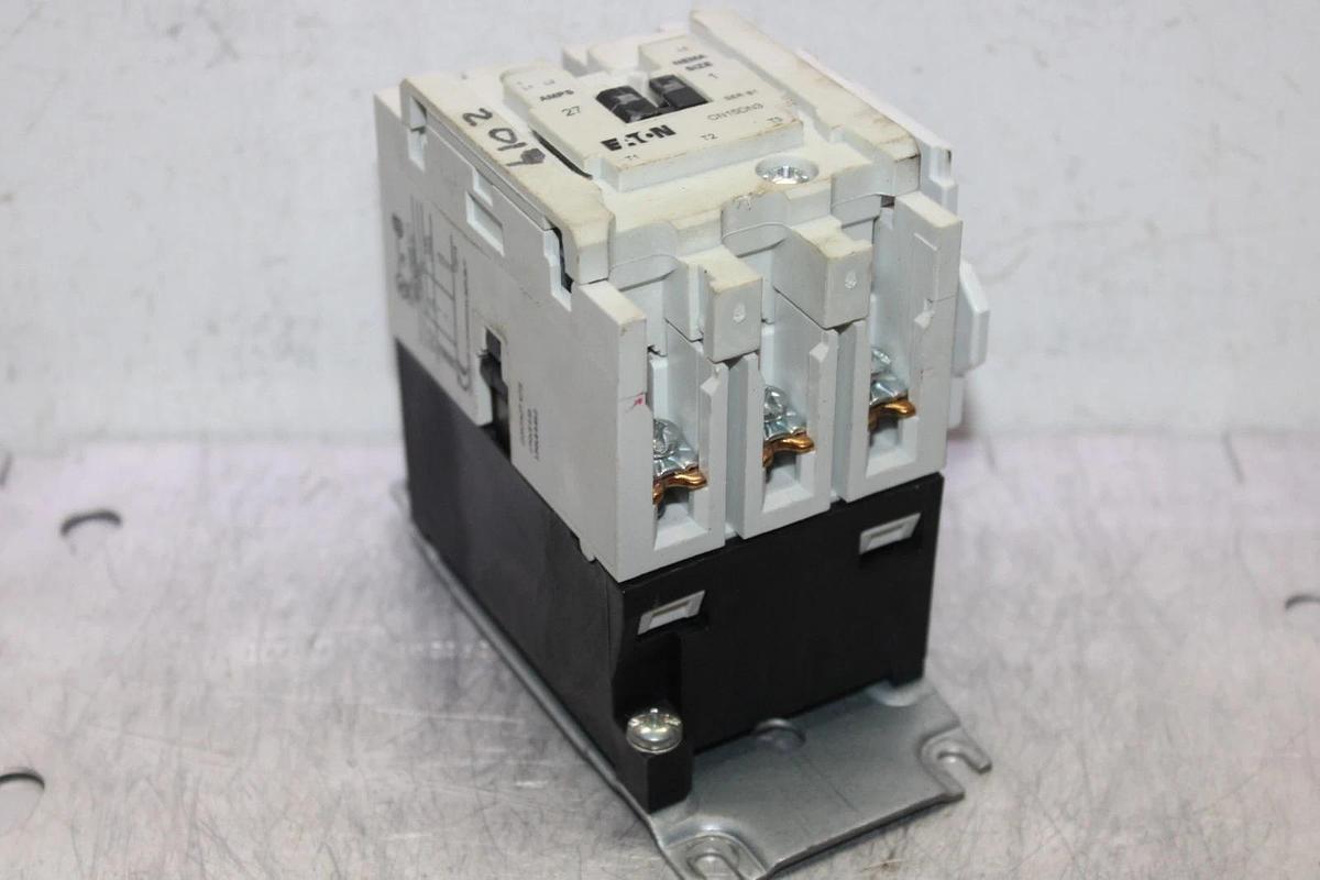 Used EATON CONTACTOR CN15DN3 NEMA SIZE 1 27 AMP 600 VAC 3-POLE 3-PHASE 10 HP