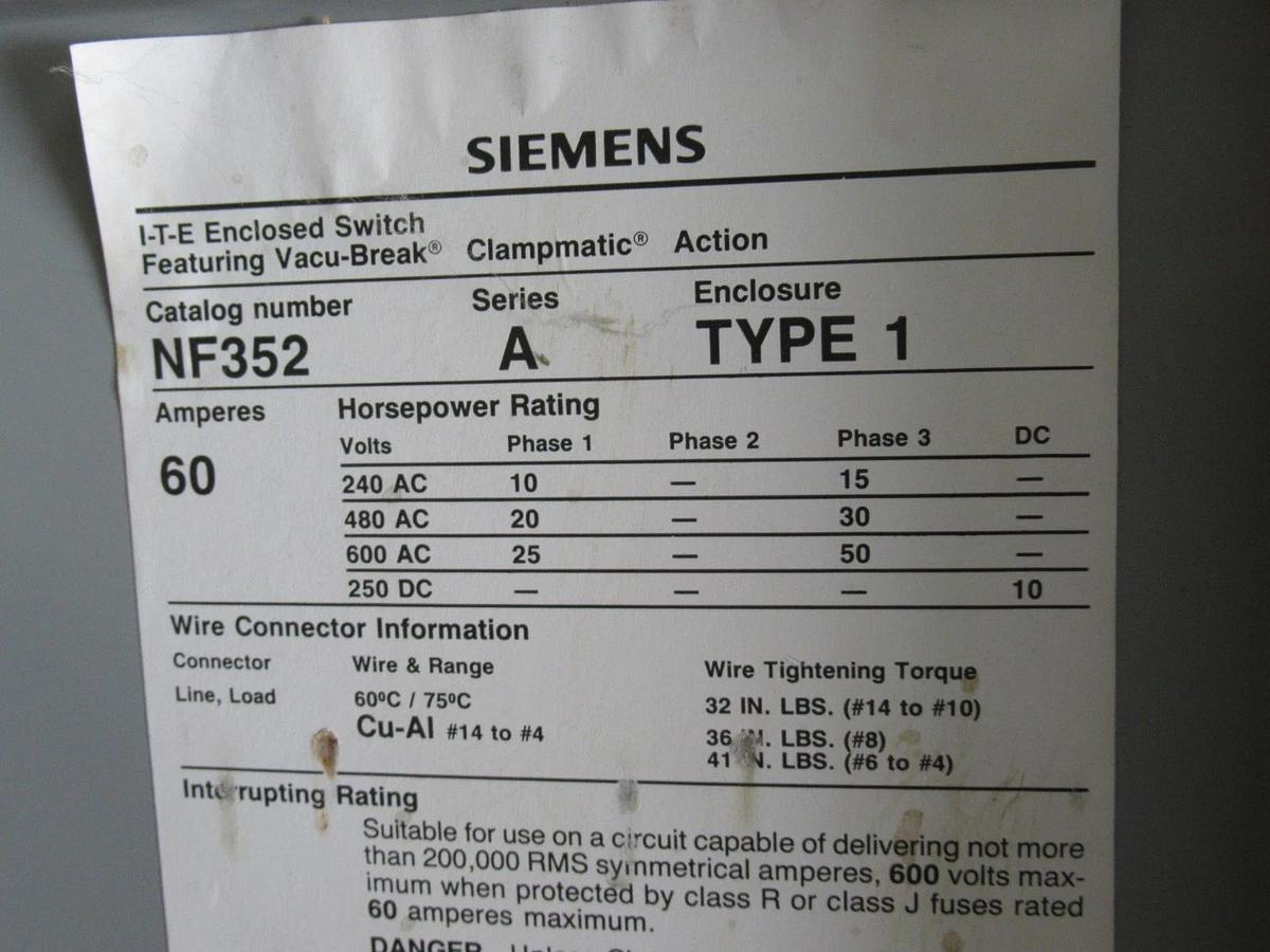 Used SIEMENS NON FUSIBLE SAFETY DISCONNECT SWITCH NF352 60A 600VAC 50HP 3 PH TYPE 1