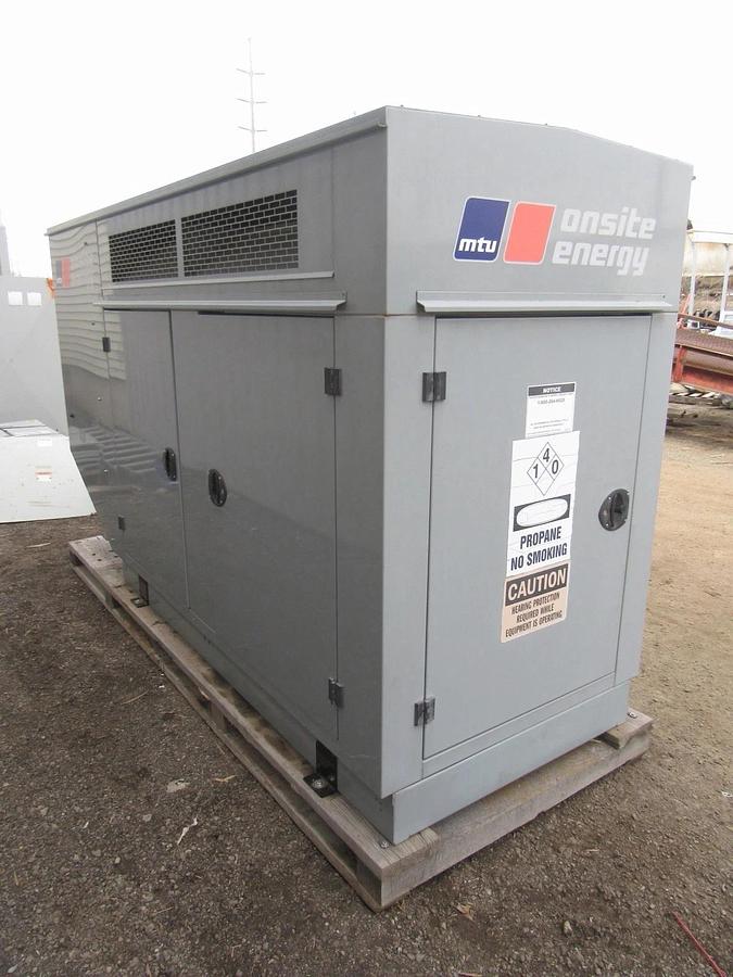 Used 30 KW GENERATOR MTU 4.3 NAT. GAS LP PROPANE 120/240 VOLT 1PH 231 HRS 40KW 2014
