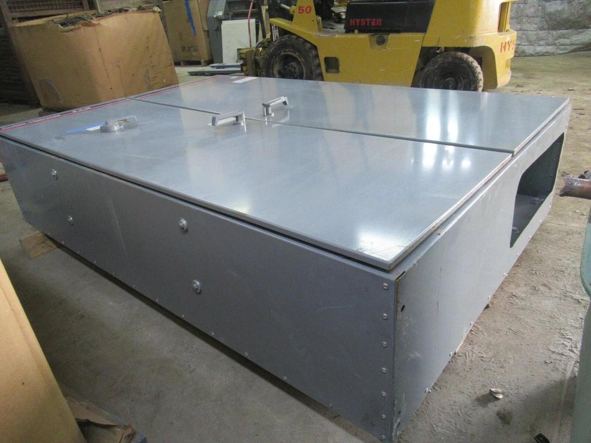 Used 400 HP CUTLER HAMMER SIZE 6 460 VAC REDUCED VOLTAGE SOFT STARTER 540 AMP C10J3