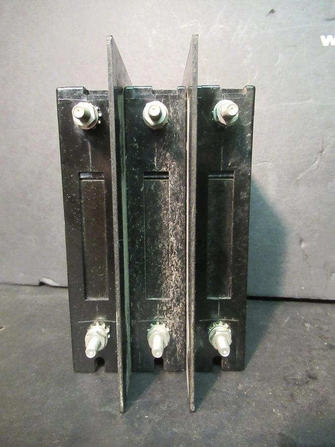 Used CARLINGSWITCH 7.5 AMP 600 VAC 3 POLE EA3-B0-66-475-12A-GB 9.38 TRIP AMPS 50/60HZ