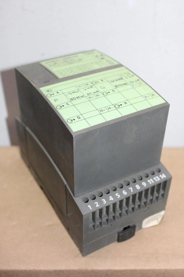 Used CAMILLE BAUER PROGRAMMABLE MULTI-FUNCTION TRANSDUCER SINEAX DME442 230V 10VA