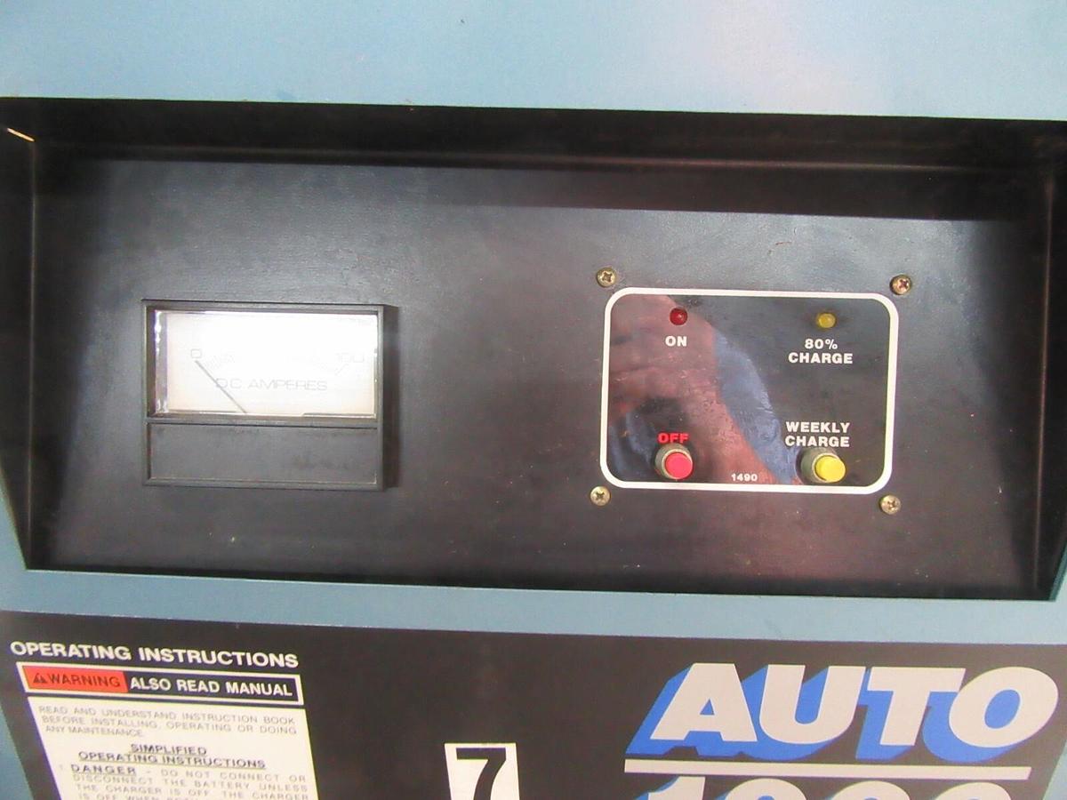 Used 24 VOLT HERTNER BATTERY CHARGER 73 AMPS 3SN12-380 208/240/480 V 3 PH 380 AH