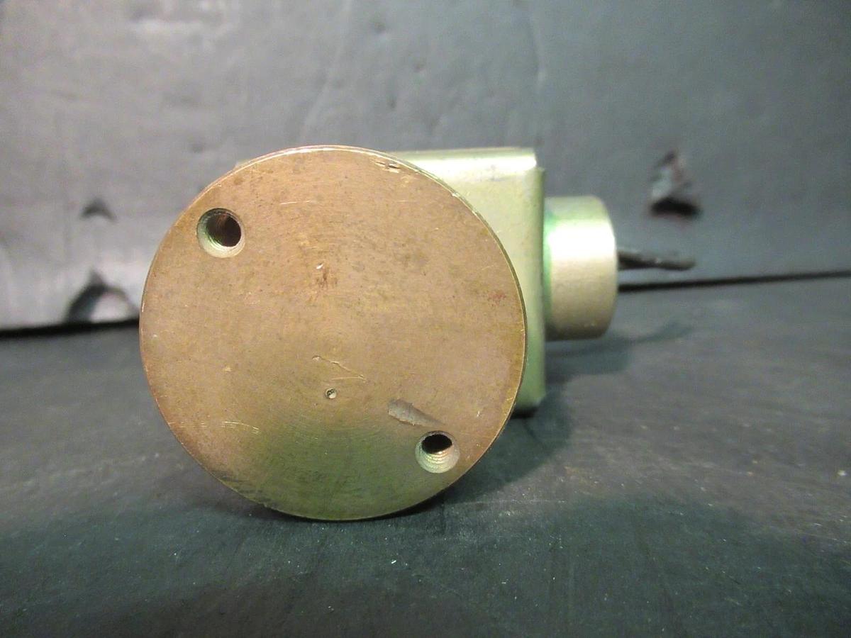 Used ALCO SOLENOID VALVE X13320472-01 1000 PSI - 120 VOLT - 17 WATT - 6890 KPSA