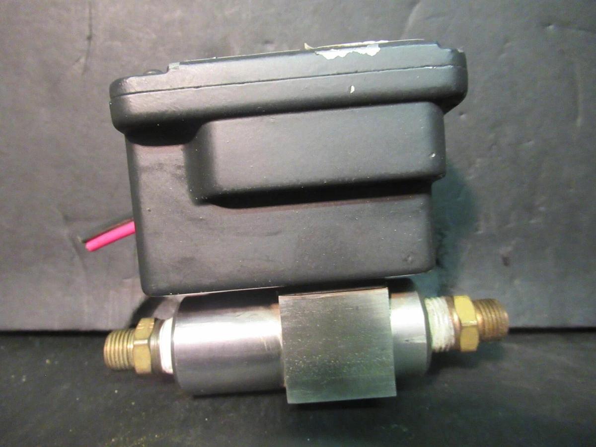 Used SETRA SYSTEMS PRESSURE TRANSMITTER 2301050PDZZ11ZTR1 0-50 PSID 24 VDC 4-20 MA