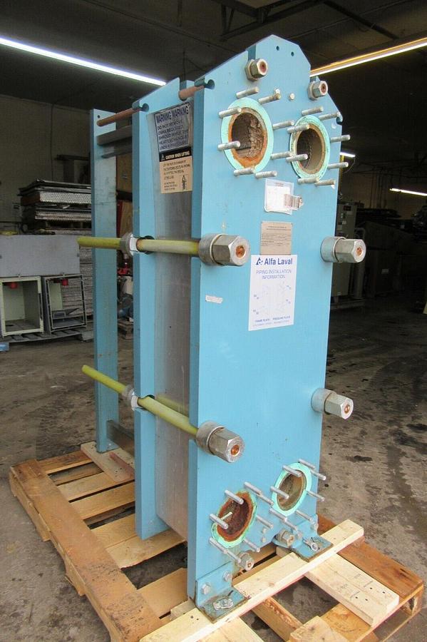 Used 687 SQ FT ALFA LAVAL PLATE AND FRAME HEAT EXCHANGER M15-BFG 105 PLATES MFG 1996