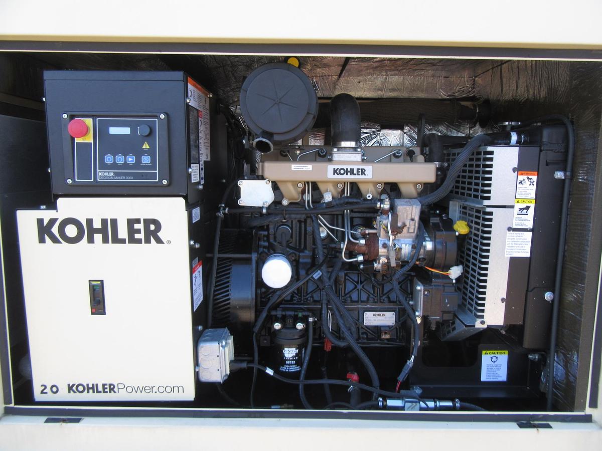Used 20 KW DIESEL GENERATOR KOHLER 120/240V 20REOZK ENCLOSED ONLY 82 HRS