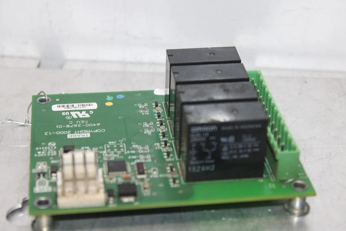 Used TRANE QUAD RELAY OUTPUT CIRCUIT BOARD 6400-2678-01 REV. C X13650806050 REV. G