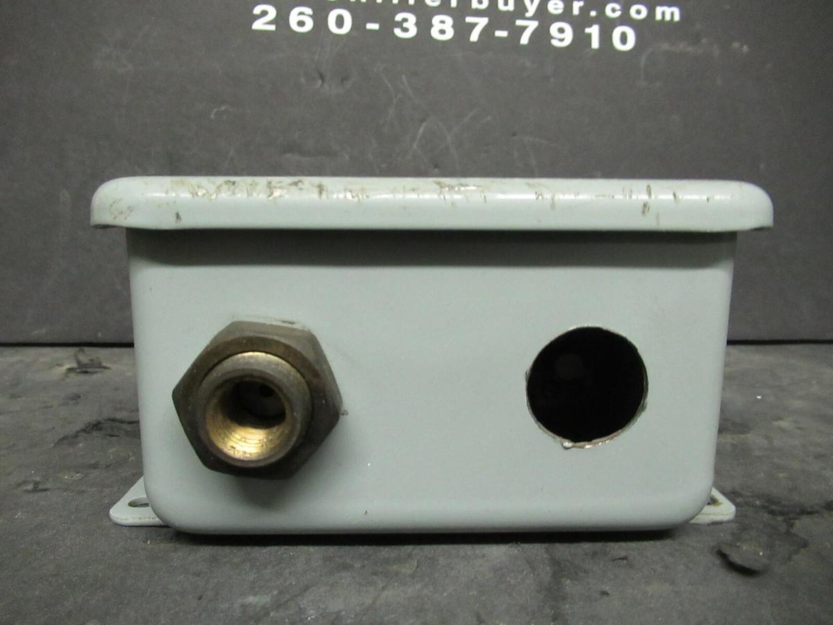 Used MAMAC SYSTEMS PRESSURE CONTROL SWITCH PR-260-4-3-1-B