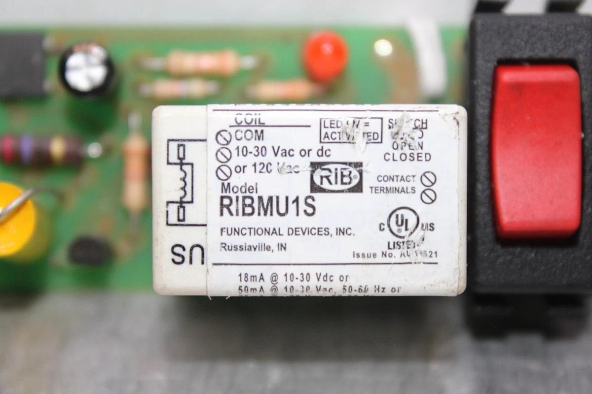 Used FUNCTIONAL DEVICES RELAY CIRCUIT BOARD RIBMU1S 120 VAC 30 VDC