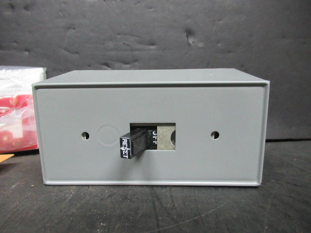 NEW SURPLUS EATON MANUAL MOTOR START 369D454G05 SINGLE POLE 1 HP 277 VAC