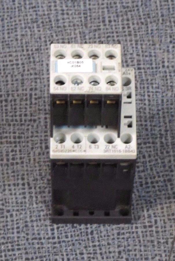Used SIEMENS SIRIUS CONTACTOR 24 V COIL 22 AMP MODEL: 3RT1016-1BB42 W/ 3RH1911-1FA31