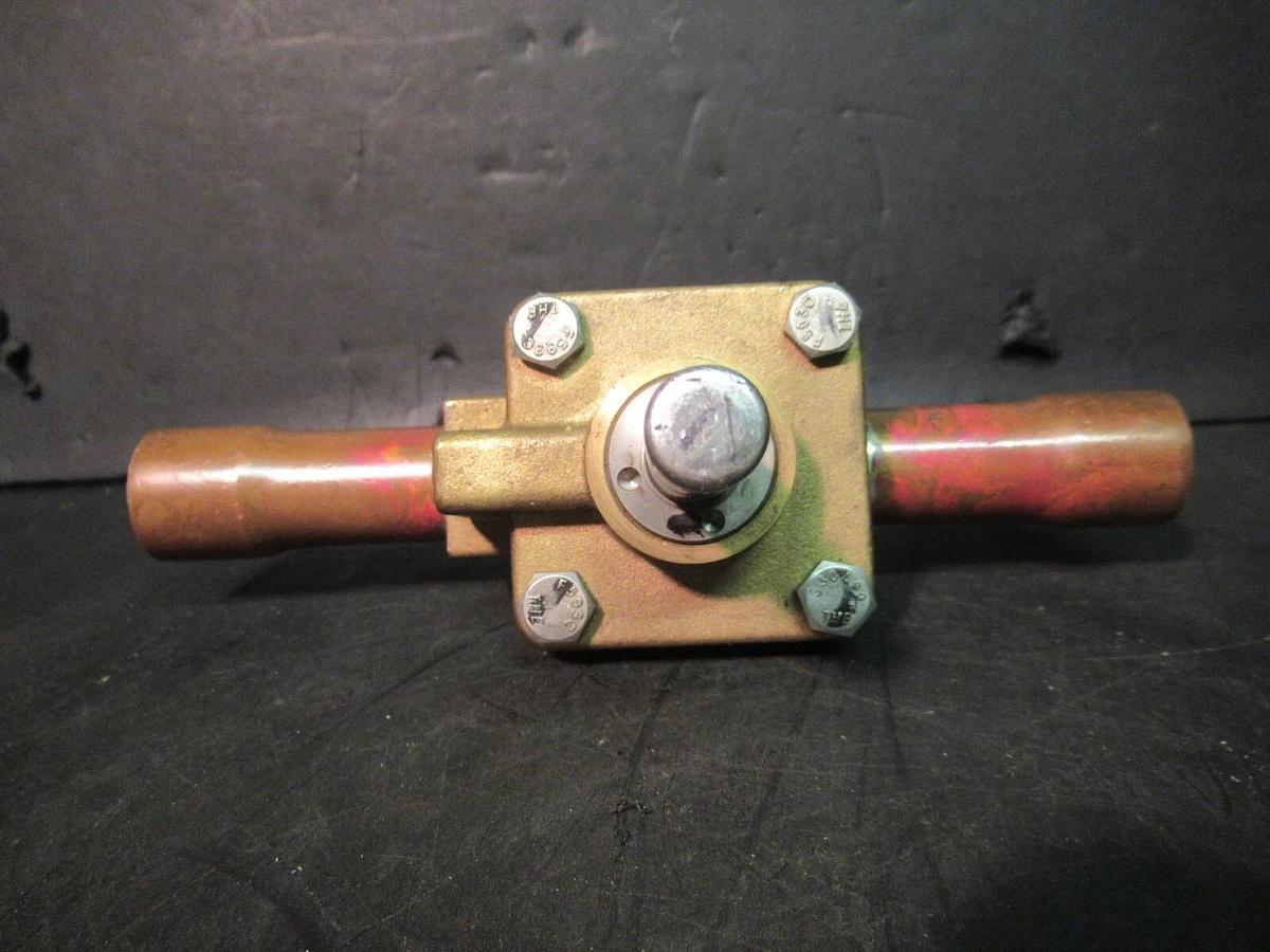 Used REFRIGERANT SOLENOID VALVE V1041-1 240RA **WARRANTY INCLUDED**