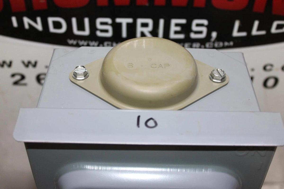 NIB SQUARE D HEAVY DUTY SAFETY SWITCH H361RB 30 AMP 600 VAC TYPE 3R NON-FUSIBLE