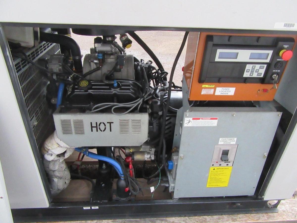 Used 30 KW GENERATOR GENERAC NATURAL GAS LP PROPANE 120/240V 1 PH SG030 66 HRS VIDEO