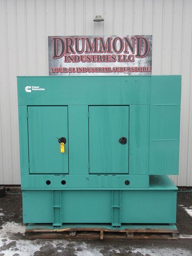 Used 40 KW DIESEL GENERATOR CUMMINS 120/240V B3.9-G2 RECONNECTABLE VIDEO ENCLOSED