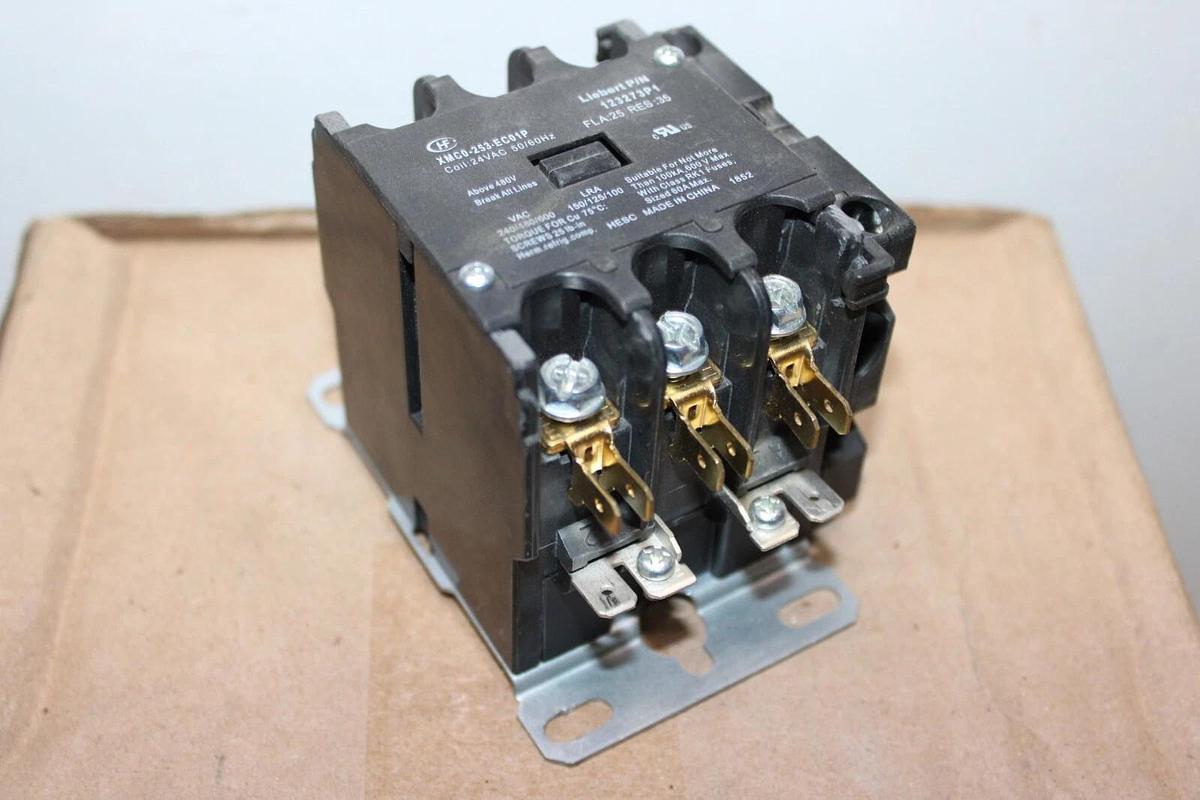 Used LIEBERT CPNTACTOR XMC0-253-EC01P 123273P1 3-POLE 25 AMP 600 VAC COIL: 24 VAC