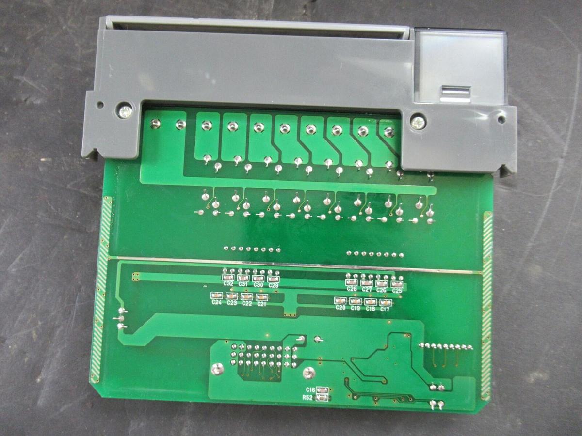Used ALLEN BRADLEY SLC500 INPUT MODULE 1746-IB8 SER A **WARRANTY INCLUDED**