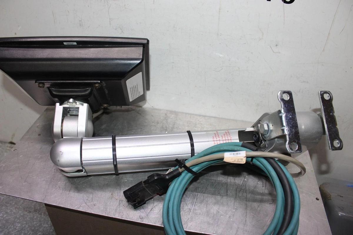 Used TRANE CHILLER DISPLAY AND CONTROL X13760335-01 REV. T 24 VOLT 0.9 AMP