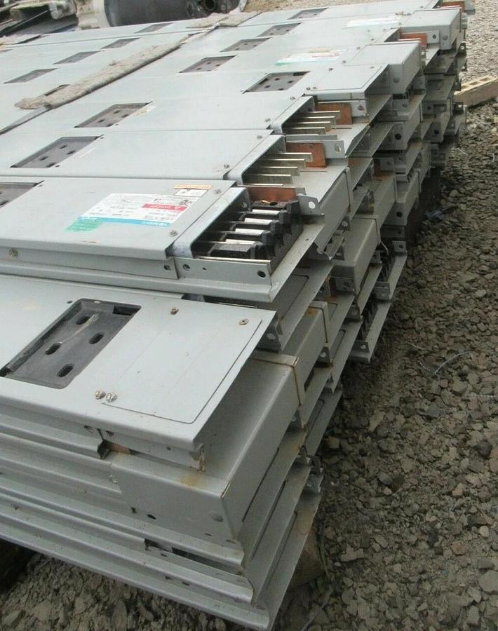 Used SIEMENS PLUG-IN XJ-L BUSWAY 100 A 277/480 VAC 3 PH 4 W NEUTRAL GROUND XC1004GIG