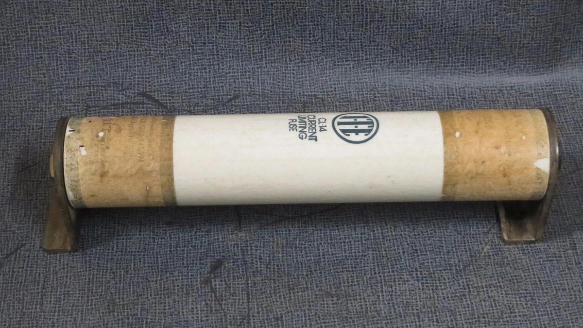Used ITE CL-14 CURRENT LIMITING FUSE 225-007-947 125E 5.5KV **WARRANTY INCLUDED**