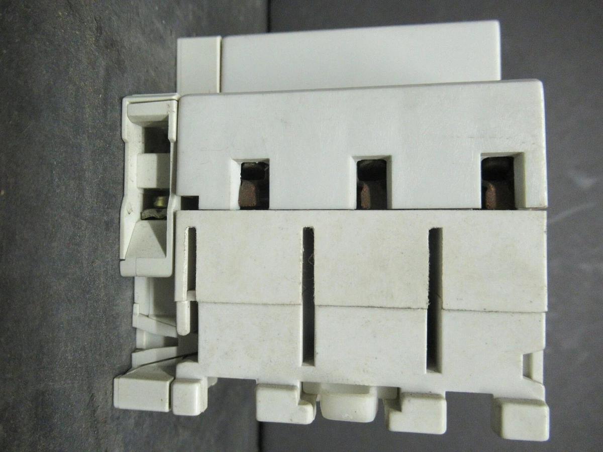 Used ABB MANUAL MOTOR START MS325 4-6.3 AMP 480 VAC W/ AUXILIARY CONTACTS