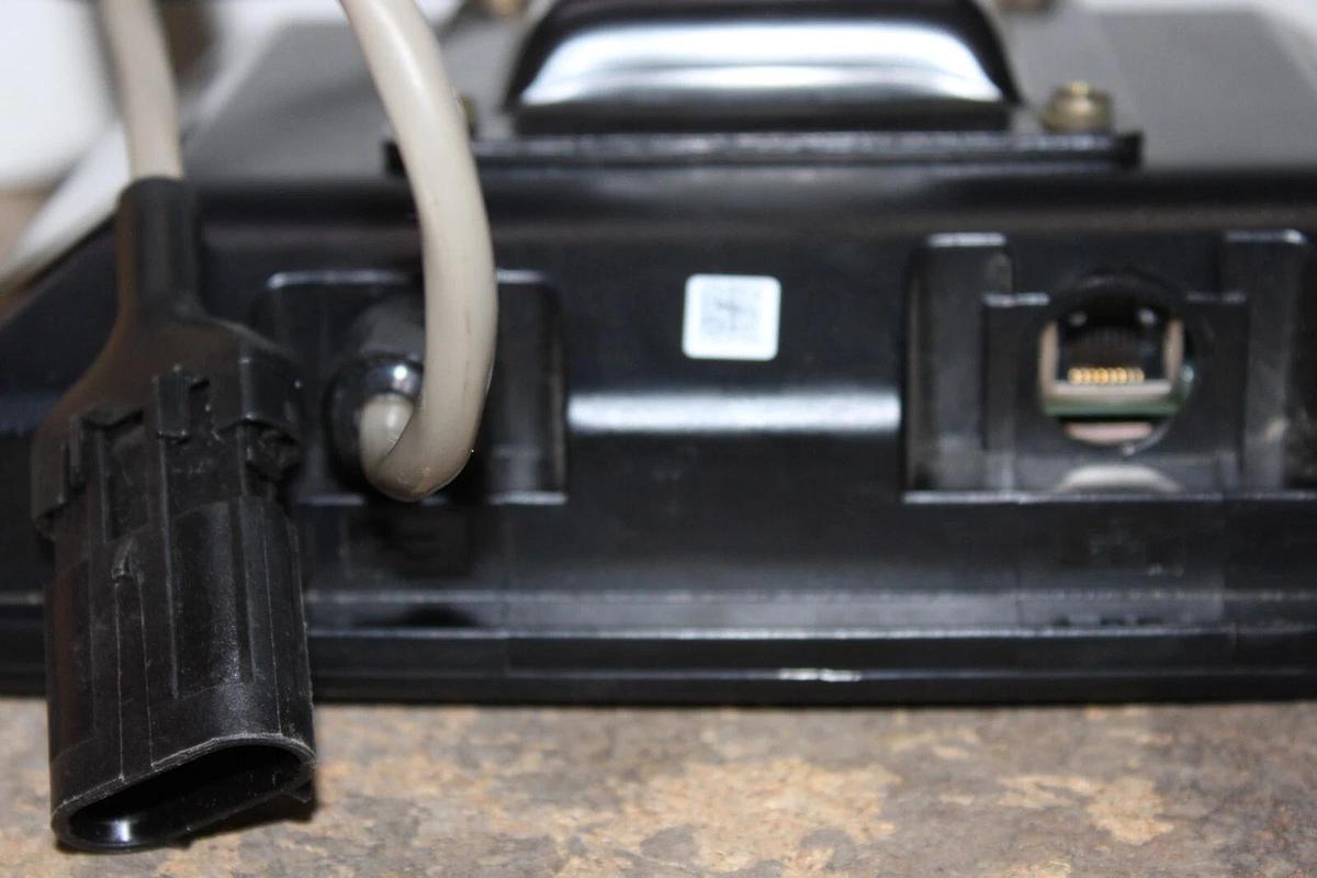 Used TRANE TD7 CHILLER ENERGY MANAGEMENT TOUCHSCREEN DISPLAY X13760335-01 REV. T