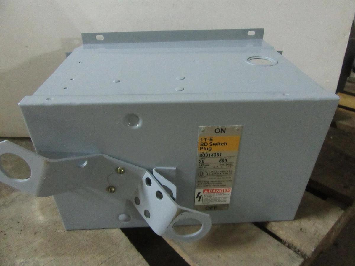 Refurbished 30 AMP ITE BD FUSIBLE BUS PLUG BOS14351 3 PH 600/480 VAC WITH GROUND VACU-BREAK