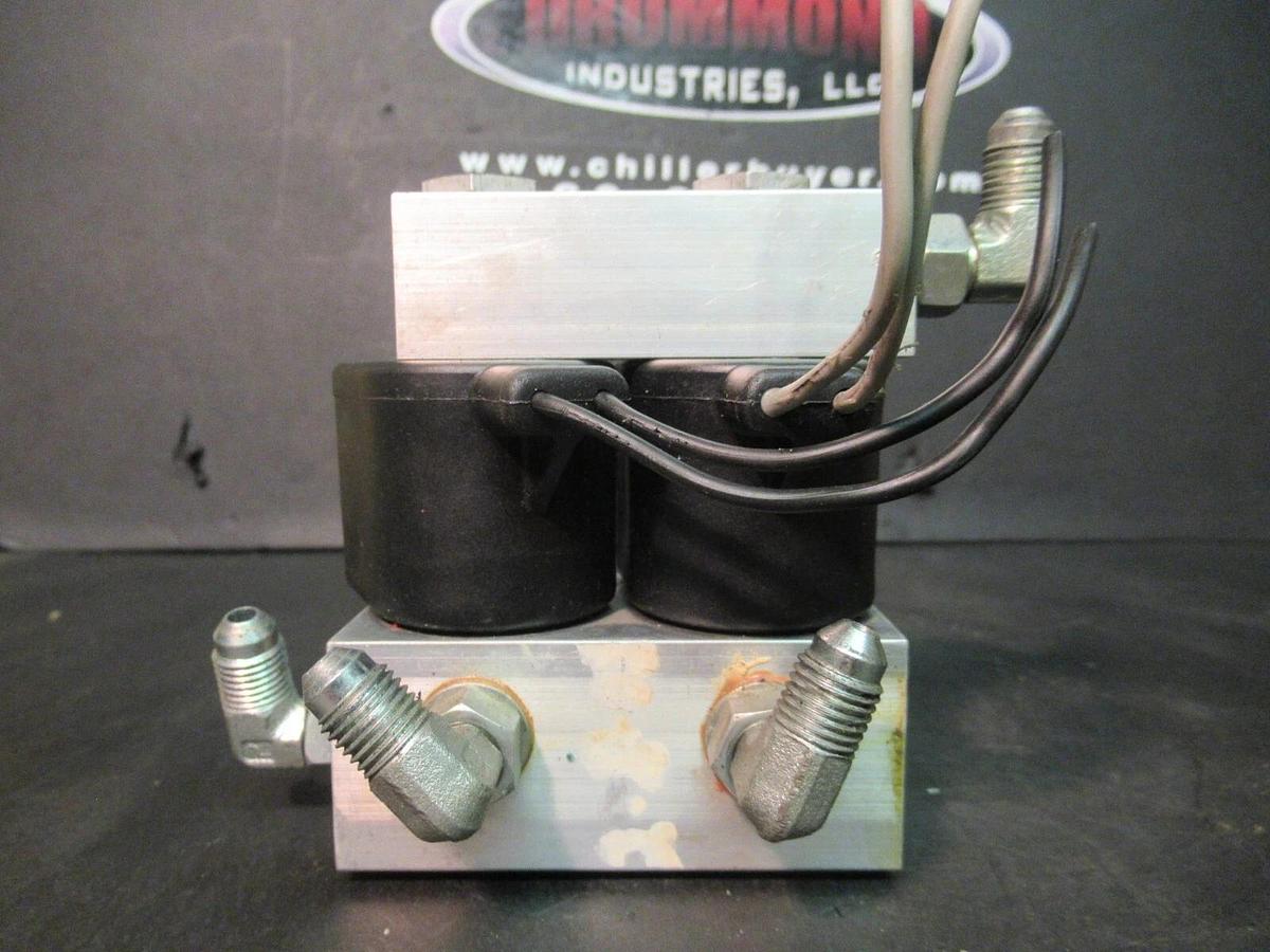 Used PARKER FLUID CONTROL VALVE 7139Z001S1LZ06B2 24 VOLT 10 WATT 1555 KPA 225 PSI