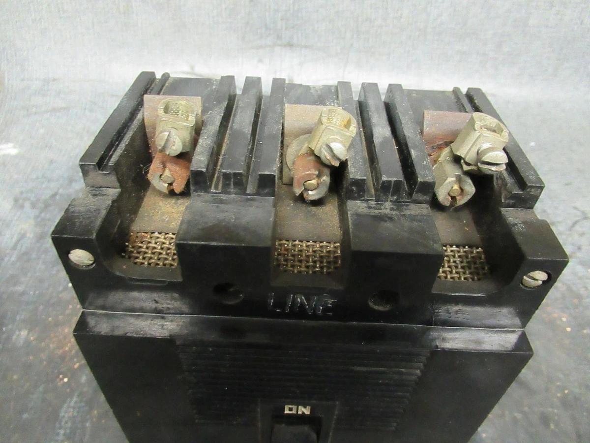 Used 15 AMP SQUARE D BREAKER 999315 600 VAC 3 POLE W/ LUGS **WARRANTY INCLUDED**
