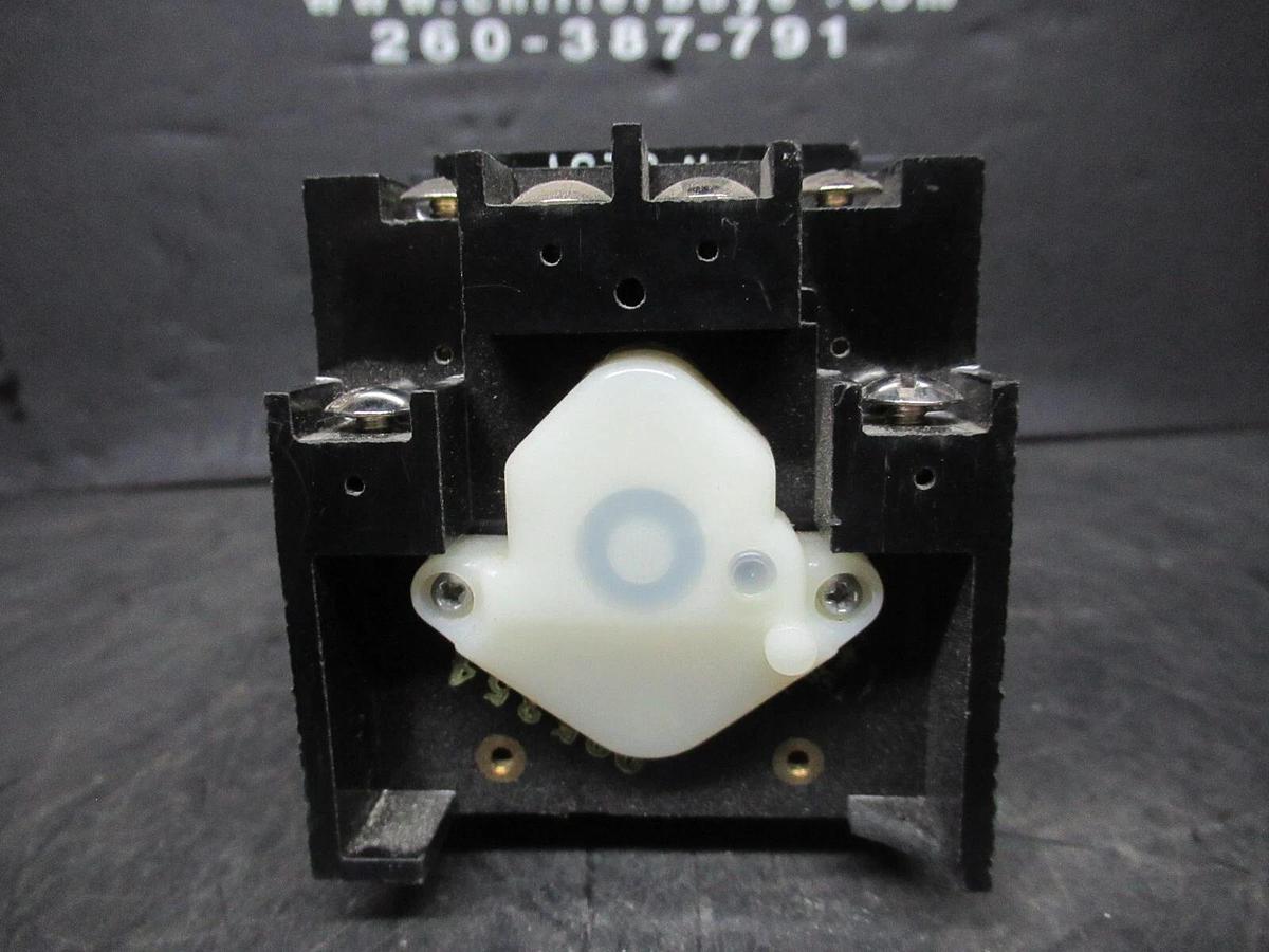 Used AGASTAT TIME DELAY RELAY 3-30 MINUTES 7012NH 48 VDC VOIL 600 VAC 10 AMP