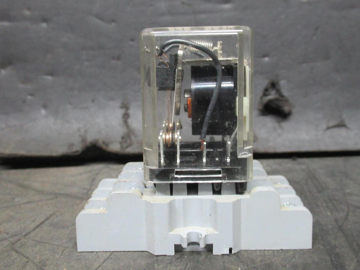 Used LOT OF 2 POTTER & BRUMFIELD RELAY KUP-11A15-120 120/240 VOLT 10 AMP 1/3 HP
