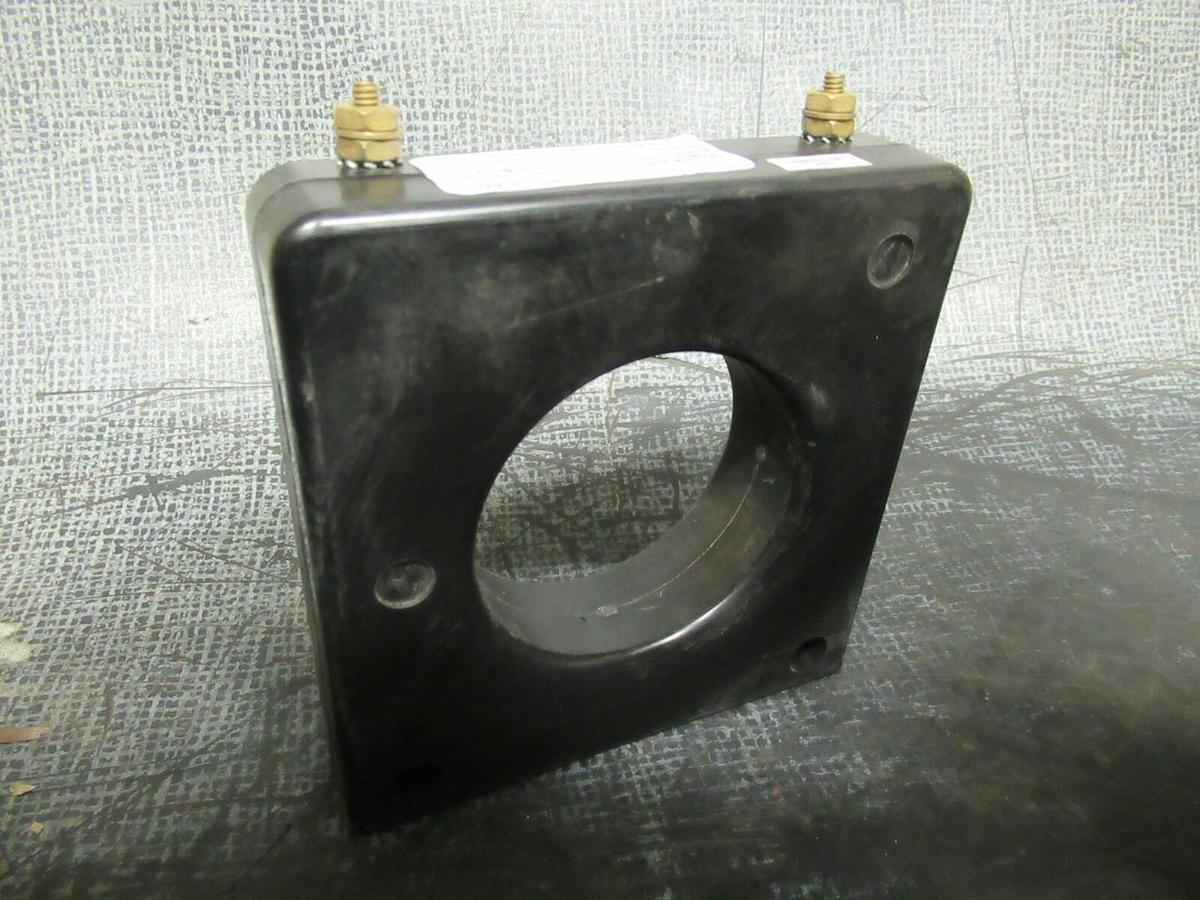Used WICC CURRENT TRANSFORMER 653-1000-00-T 1000:5 50-400 HZ **WARRANTY INCLUDED**