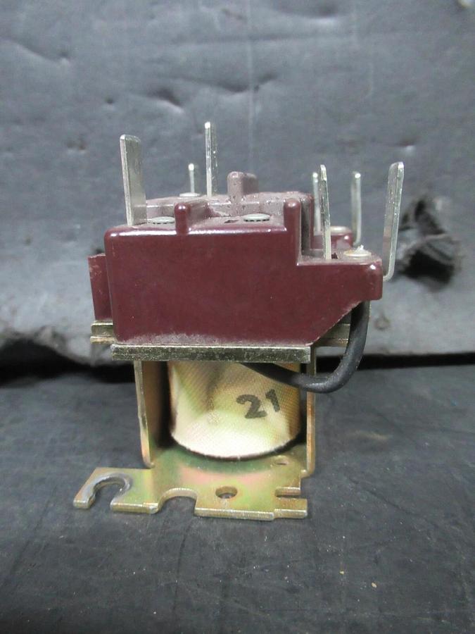 Used ESSEX CONTACT RELAY 91-101016-31300 125/250 VOLT 1/2 HP COIL: 120 VOLT