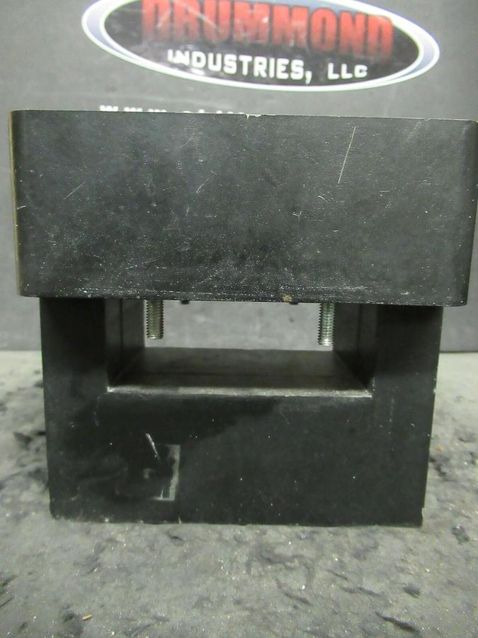 Used MERLIN GERIN NEUTRAL CURRENT SENSOR CT 685 522 A MASTERPACT TRIP 1200 A 685522A