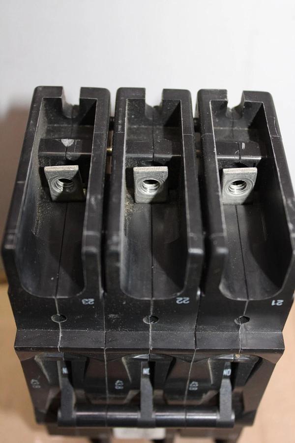 Used AIRPAX BREAKER 209-3-2599-479 3-POLE 240 VAC 50.4 AMP HH83XB479-B