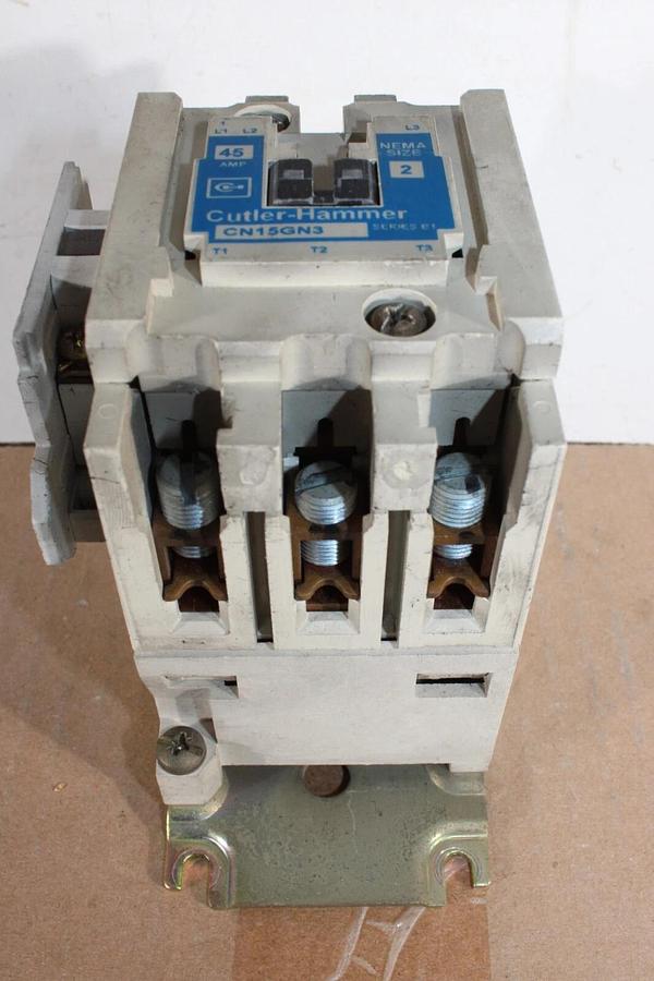 Used CUTLER HAMMER CONTACTOR CN15GN3 NEMA 2 45 AMP 600 VAC 3-POLE 3-PHASE
