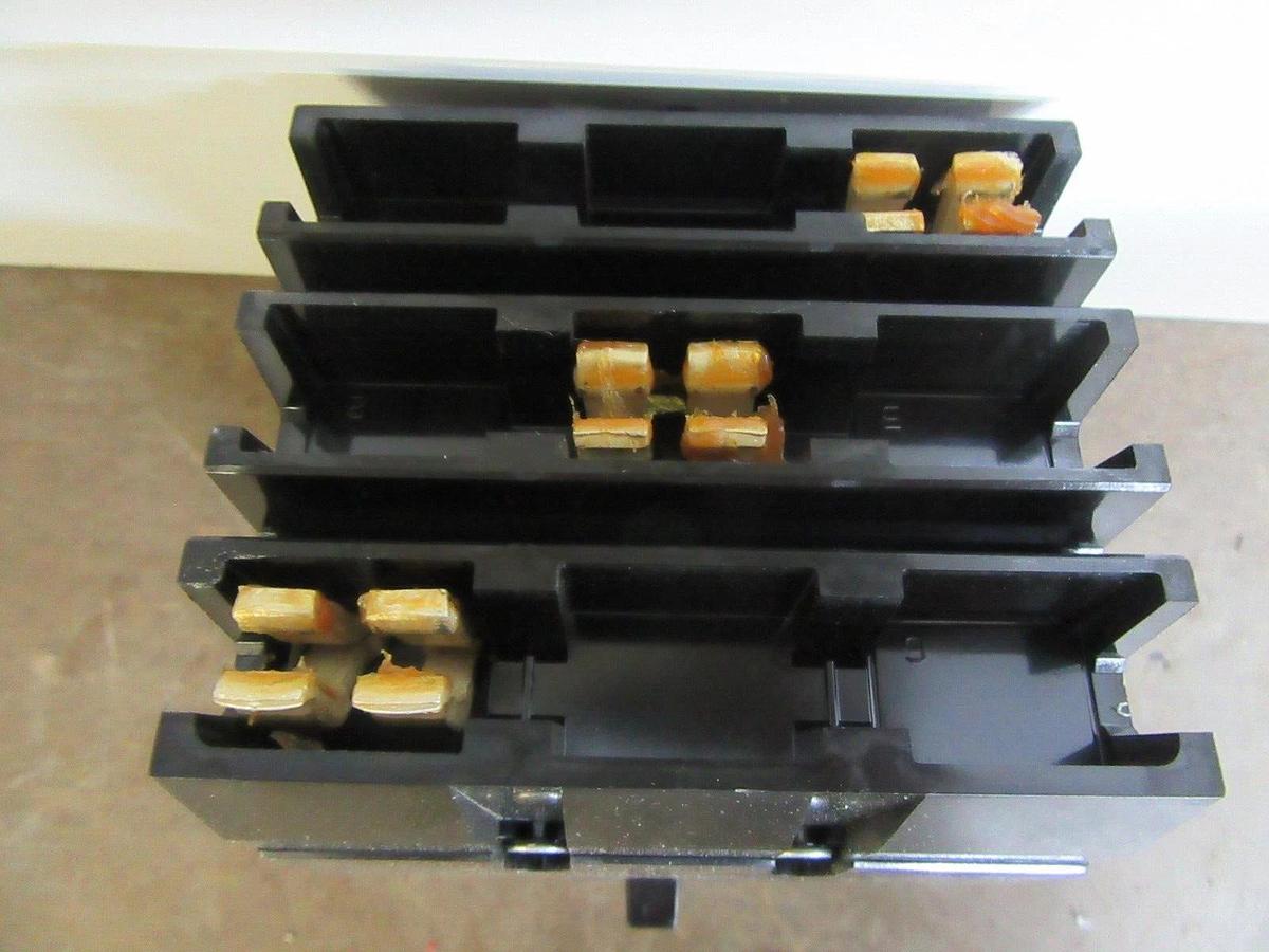 Used SQUARE D I-LINE CIRCUIT BREAKER QDA32125 125 AMP 3-POLE 240 VOLT **WARRANTY**