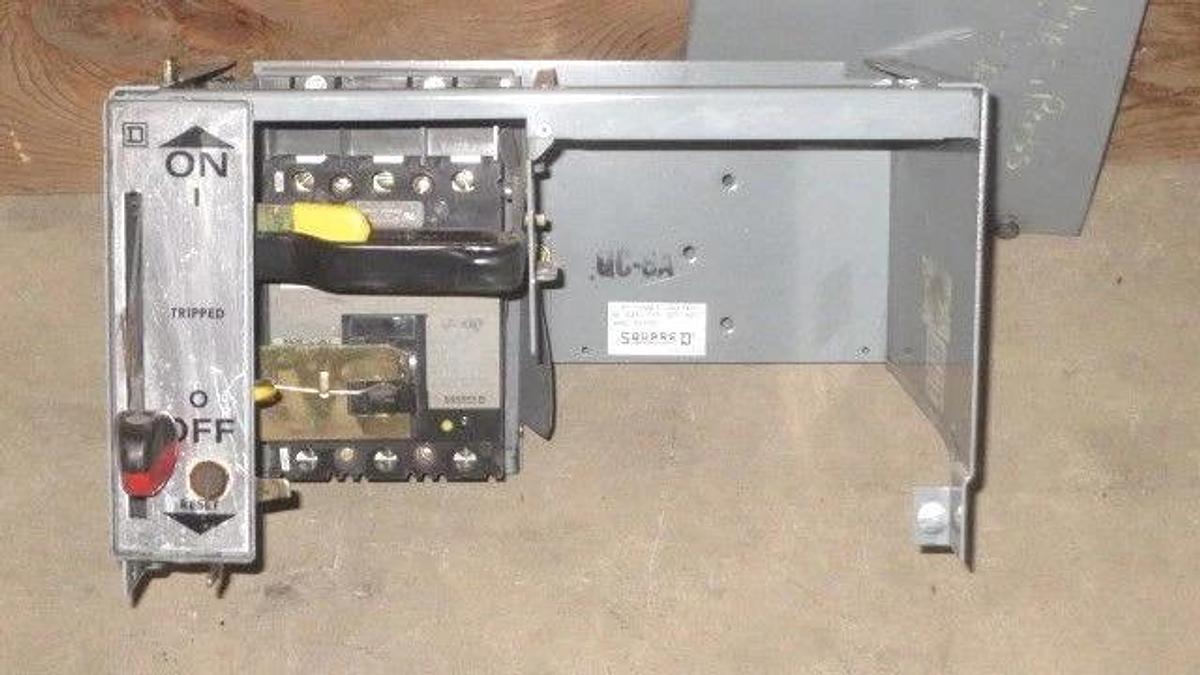 Used SQUARE D 8" MCC FEEDER BUCKET WITH 15 AMP FHP MAG-GARD BREAKER