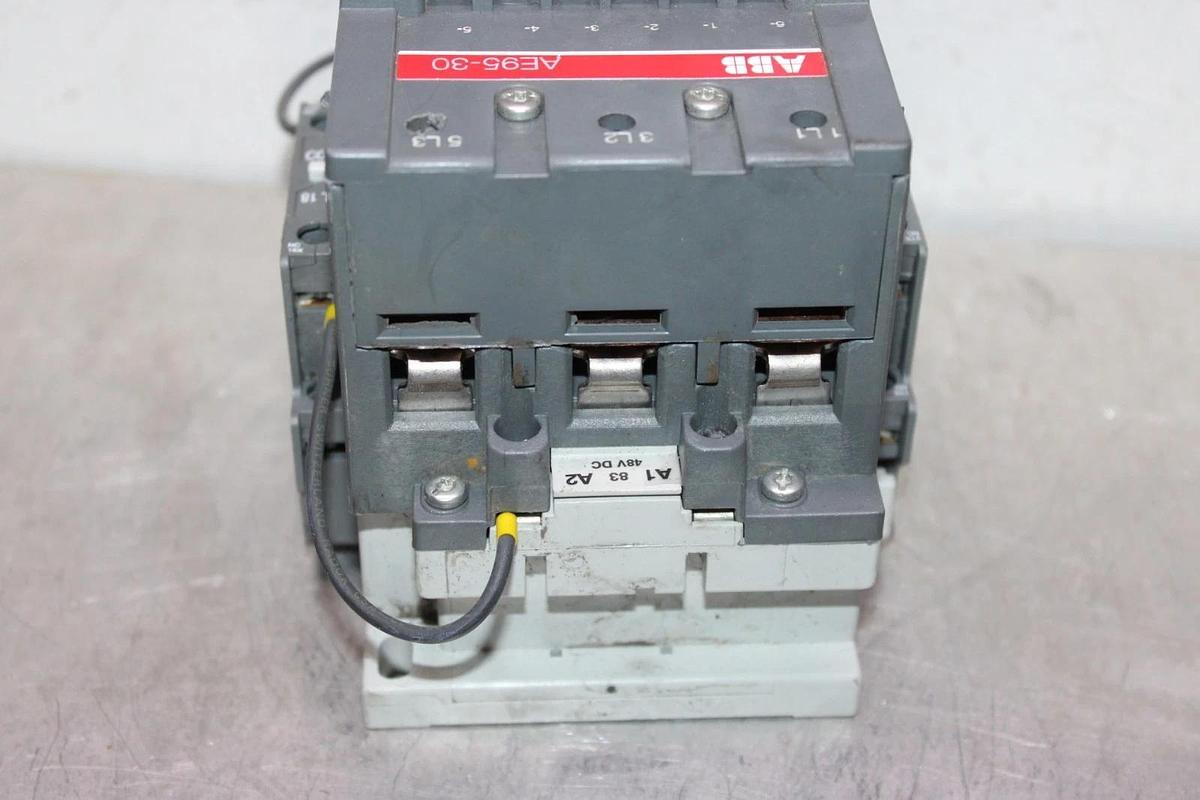 Used ABB CONTACTOR AE95-30 125 AMP 600 VOLT 3-POLE 3-PHASE 75 HP COIL: 48 VDC