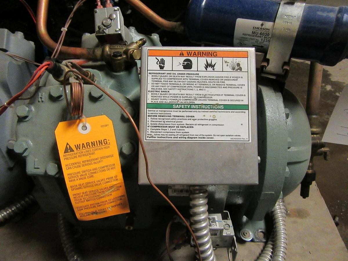 Used CARLYLE 06DS3136AC365ARP CARRIER CHILLER SEMI-HERMETIC COMPRESSOR 460 VAC 06DS