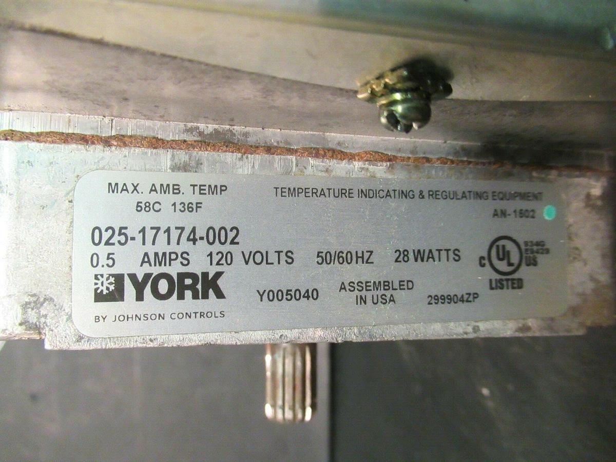Used YORK / JOHNSON CONTROLS 025-17174-002 MOD MOTOR ACTUATOR 120 VAC 28 WATTS 0.5 A